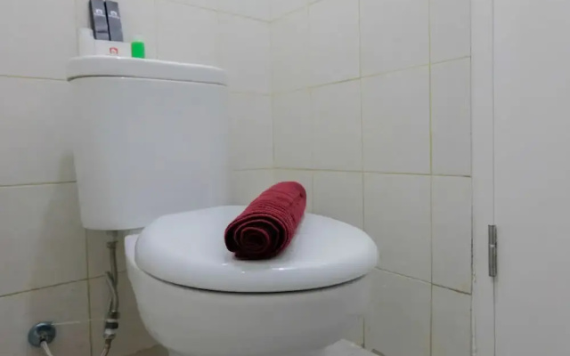 Simple Studio Room at Poris 88 Apartment