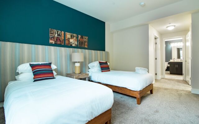 Luxe Apts in Mission Valley by WanderJaunt