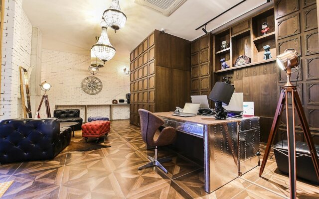 Lerocherrouge Hotel