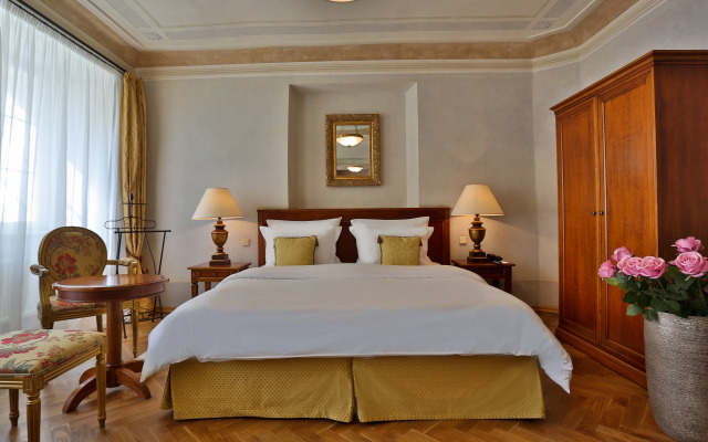Appia Hotel Residences
