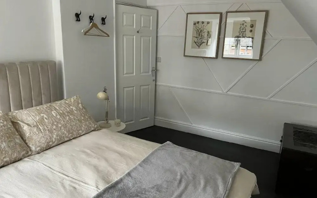 Peaceful Flat in The Park
