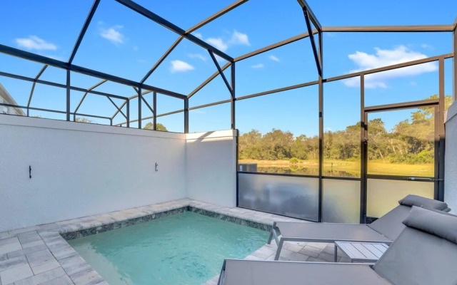 Modern 3BR Townhouse With Pool Near Disney