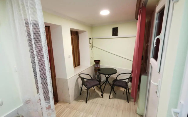 Guest House Natia