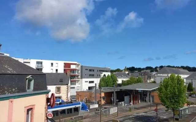 Studios face à la gare