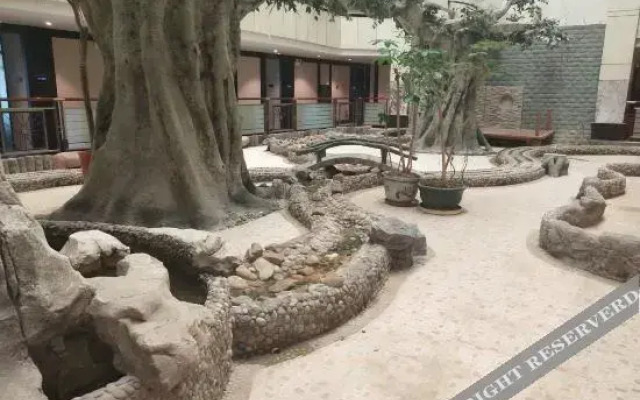 Xinjiang Hotel Heyuan