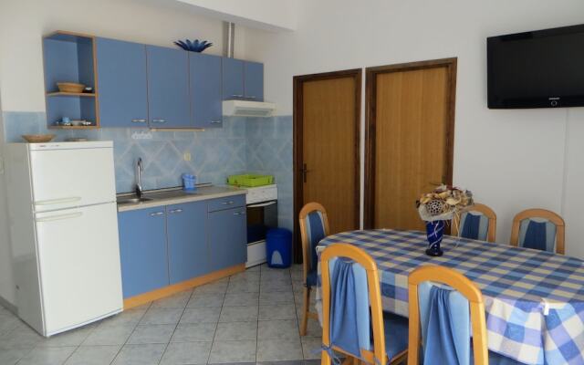 Apartments Marko Seline