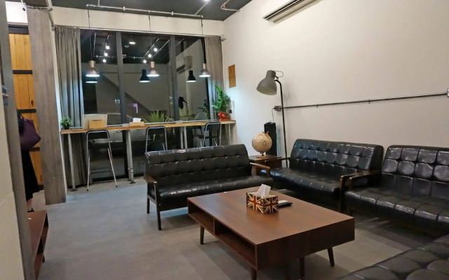 Le Da Backpacker Hostel