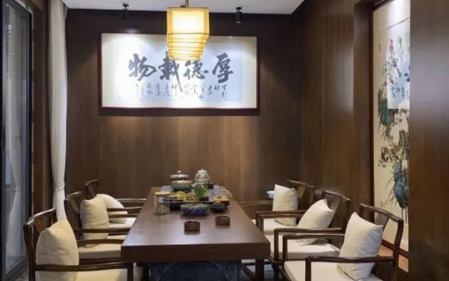 Green Vegetable Hotel