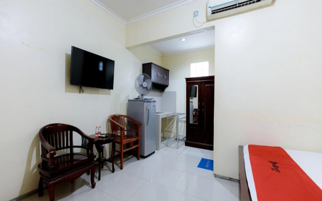 RedDoorz Syariah @ Delta Sari Aloha Waru