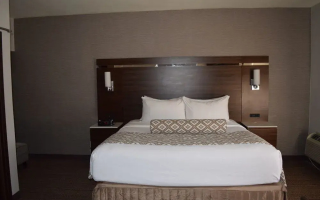 Crowne Plaza Novi