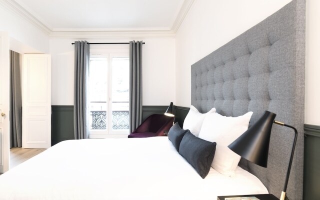 LUX 4BDR Opera Lafayette 3 by Livinparis