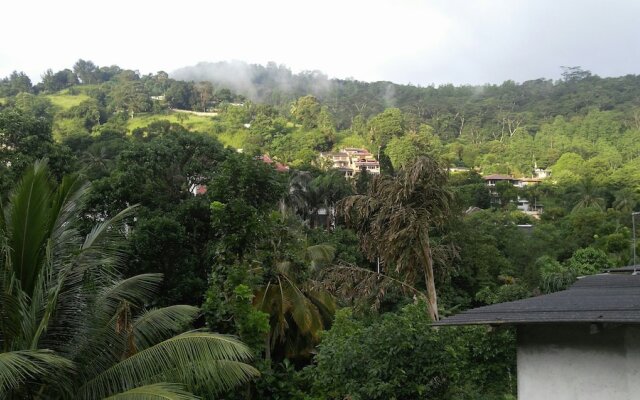 Cloud Inn Kandy