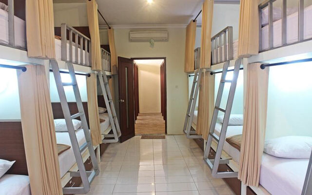 Mirah Hostel