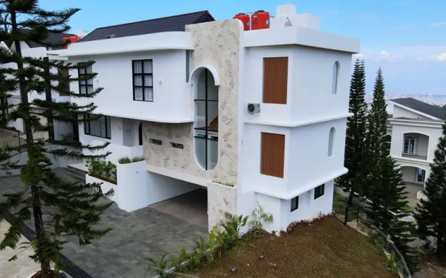 Sunset City View Villa 5 BR with a Private Heated Pool