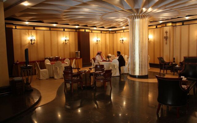 OYO 131 Al Hamra Palace AlJawazat Branch