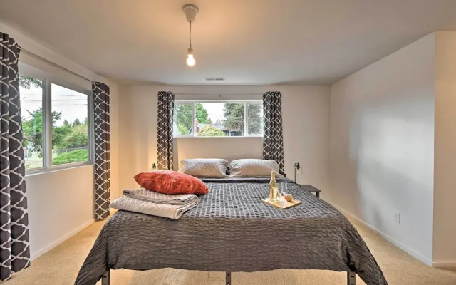 Bright Seattle Cottage w/ Private Backyard Access!