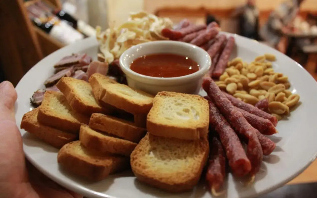 "LiAn" Family Hotel & Restaurant