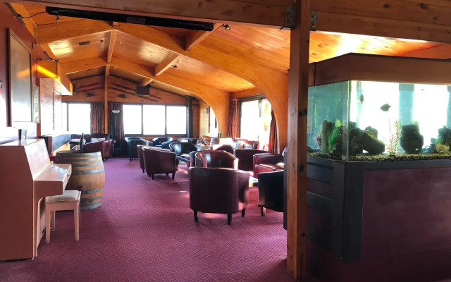 Skotel Alpine Resort