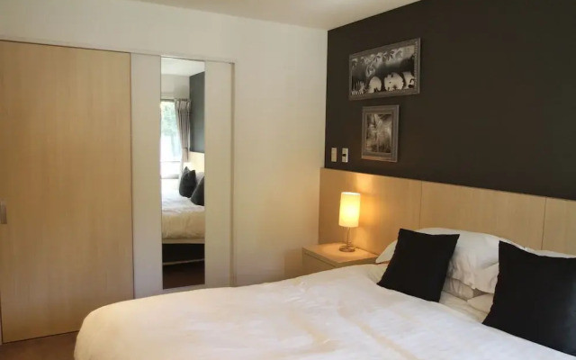 The Ridge Hotel & Apartments
