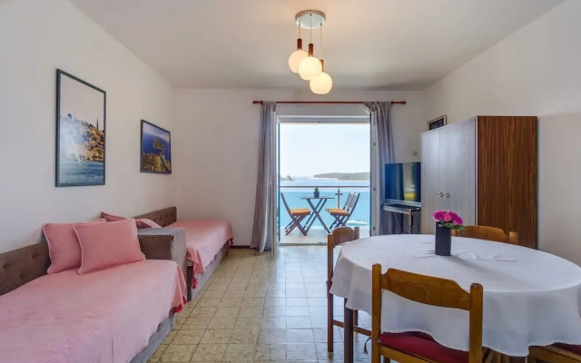 An Apartment Kamelia