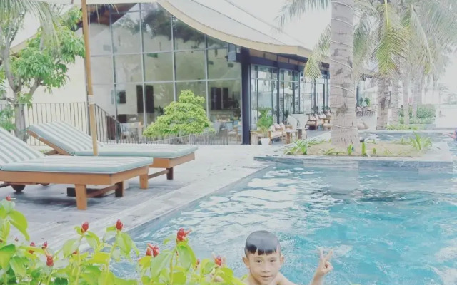 Khách Sạn Nghinh Phong Beach Tuy Hòa