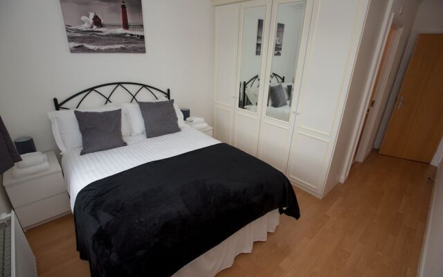 Celador Apartments - Regents Riverside Serviced Apartments