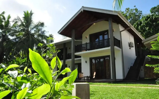 Villa Peacock