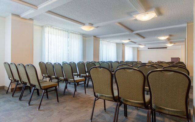 Holiday Inn St Jean Sur Richelieu Congrès by IHG