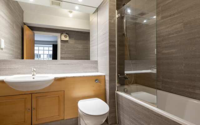 The Tower Bridge Escape - Modern & Bright 3BDR Apartment