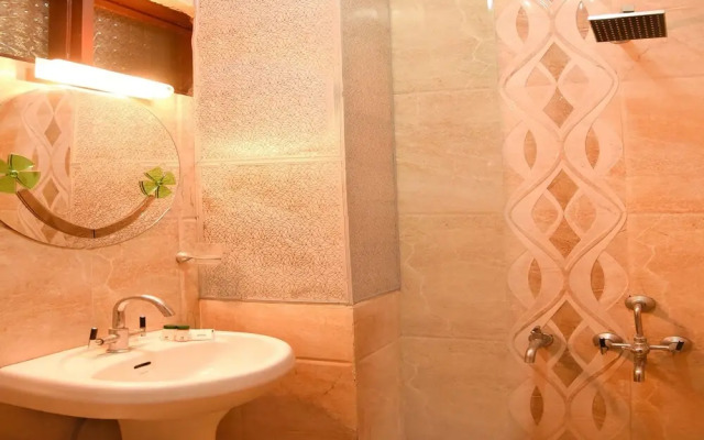 OYO 12445 Hotel Marhaba United