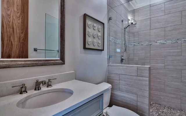 Seastar Palazzo Luxury Across From Beach