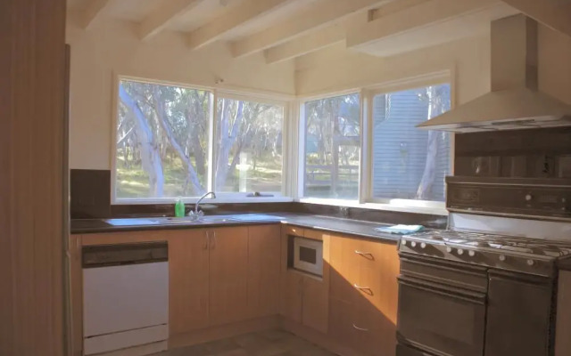 White Mountain Lodge