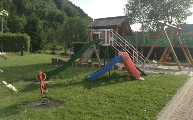 Tidy Holiday Home With Fire Place Close to Malmédy