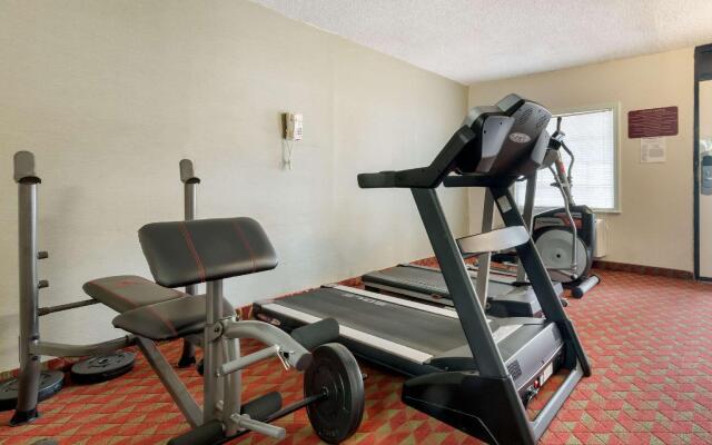 Econo Lodge Huntington - Barboursville University Area