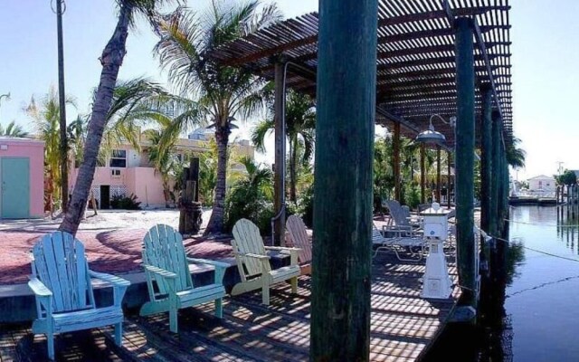 Shipwreck Motel