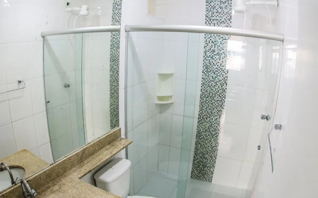 Pé na areia do Guarujá - Praia do Tombo (F)