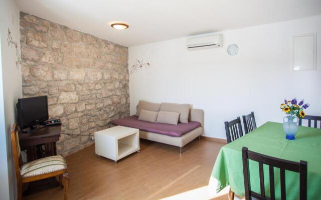 Apartment Pogled na luku