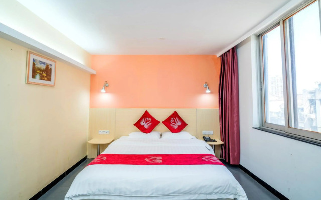 LN White House Hotel