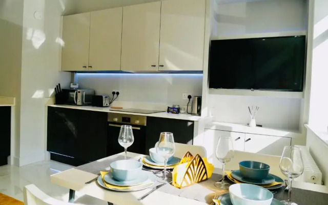Luxury 3 bedroom Apartment near Bournemouth Beach & Poole