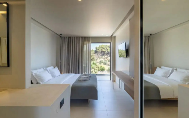 PHEIA, Vriniotis Resorts