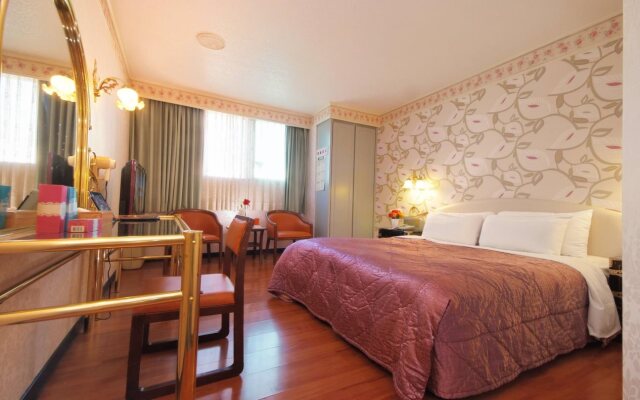 Chiao Yua Hotel