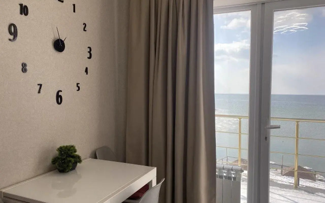 Holiday (Холидей)