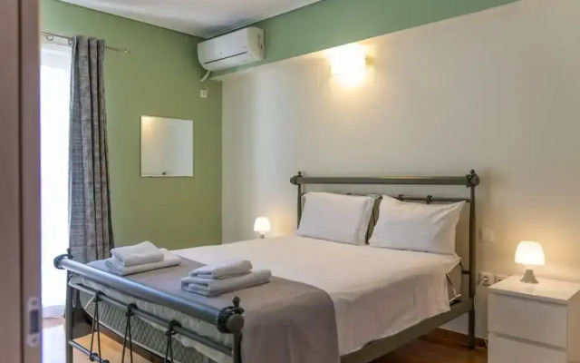 Petralona Dazzling top Floor 2BD AP