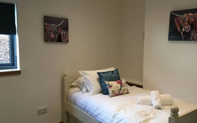 Taymouth Marina -7 Lawers View