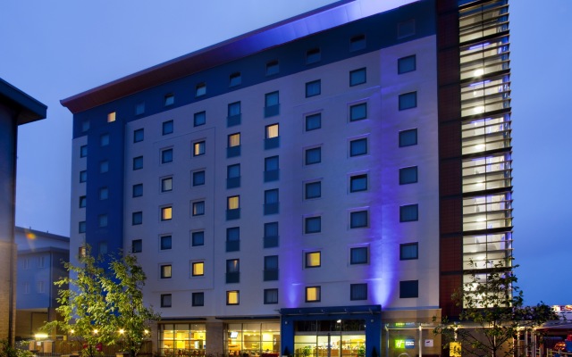 Holiday Inn Express Slough, an IHG Hotel