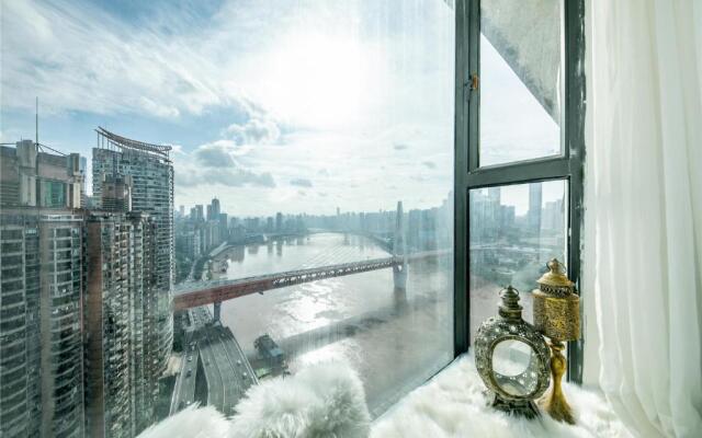 Baihong.Riverview Apartment