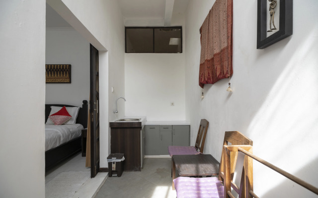 Super OYO 2417 Panen House