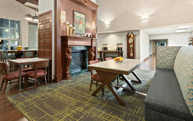 Hampton Inn & Suites Scottsburg