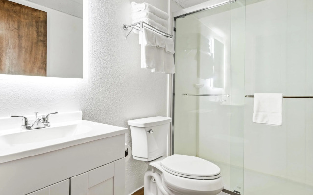 Days Inn by Wyndham Lancaster PA Dutch Country