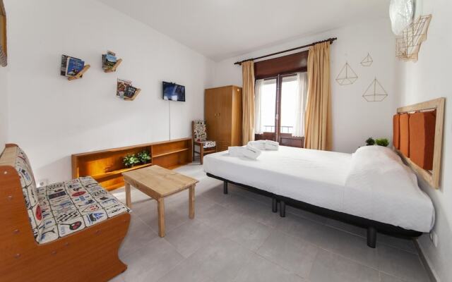 A13- Ultra Central Studio by Dreamalgarve